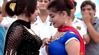 Haryana Dance मुस्कान बेबी और सुनीता बेबी ने एक साथ स्टेज पर मचाया तहलका जिसे देख ताऊ छूटने लगे पसीने 