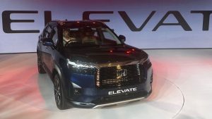 Honda Elevate Suv&nbsp; इनोवा क्रिस्टा और क्रेटा छक्के छुड़ाने आ गई Honda Elevate SUV स्टाइलिश लुक के साथ ऐसे होंगे रापचिक फीचर्स&nbsp;