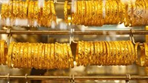 Gold Price Today अब सुबह होते ही सोने के डैम हुए धड़ाम और 10 ग्राम का भाव सुनकर मची लोगो की भगदड़