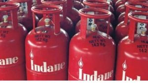 LPG Gass Cylinder&nbsp;एलपीजी गैस सिलेंडर में आई भरी गिरावट  मात्र 428 रुपये में ख़रीदे एलपीजी गैस सिलेंडर जाने पूरी खबर&nbsp;