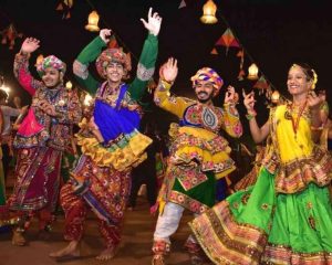 Navratri 2023: झूम कर मनाया नारियो ने नवरात्री महोत्सव में सांस्कृतिक गरबा महोत्सव जानिए पूरी खबर&nbsp;