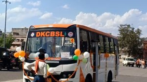 Katni News:&nbsp;कटनी शहर को मिली चार सिटी बस को सौगात मिली, विधायक और कलेक्टर ने हरी झंडी दिखाकर किया रवाना
