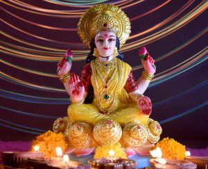 Diwali 2023: दिवाली से पहले ले आये घर ये 7 शुभ चीजे, बरसेंगी माँ लक्ष्मी की कृपा&nbsp;