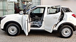 Mahindra XUV300: क्रेटा जैसे अच्छे अच्छे को अपने XUV300 के प्रीमिएम लुक से चुप करा रही है, झन्नाटेदार फीचर्स के साथ जाने कीमत