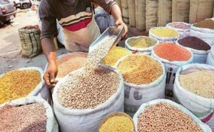 Ration Card Update: मोदी सरकार ने दिया दीपावली का तोहफा, राशन कार्ड वालो को मिलेंगी यह 6 चीजें जाने पूरी खबर