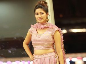 Sapna Choudhary: सपना चौधरी ने किया जमकर ऐलान, स्टेज पर आकर बोली मैं घूम घूम देखूंगी पूरा हरियाणा जाने ग्लैमरस का अंदाज