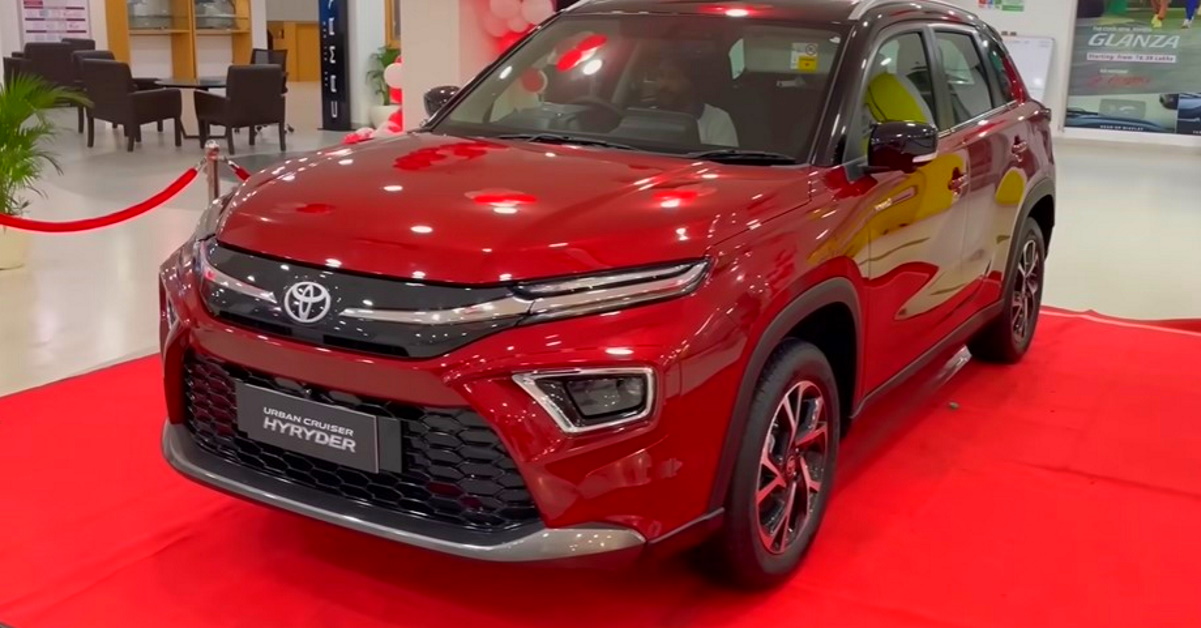 Toyota Urban Cruiser Hyryder: महिंद्रा और टाटा को बेहोश करने आ गई  Toyota की ये Mini Fortuner, डेसिंग लुक के साथ देखे फीचर्स